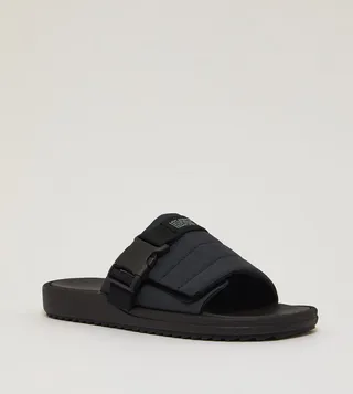Buckle Detail Slides