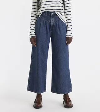 Featherweight Baggy Flared Jeans
