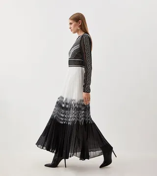 Guipure Lace Pleated Placed Print Woven Maxi Dress