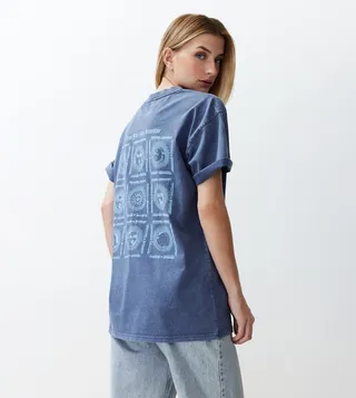 Back-Print Short Sleeves Oversized T-Shirt