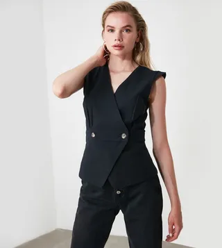 Bone Button Detailed Blouse