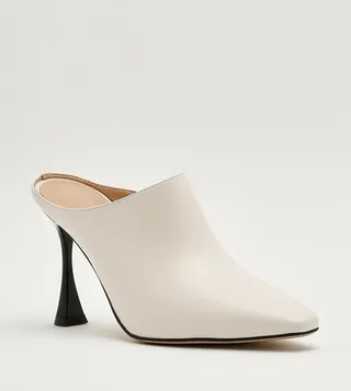 Reynac Pointed Toe Mule Pumps