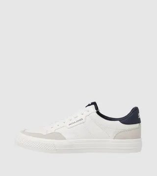 Casual Lace-up Sneaker