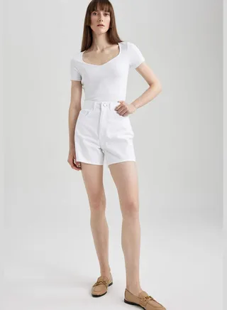 Mom Fit Side Pockets Short
