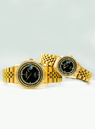Unisex Gold Stainless Steel Bracelet Style Straps Analogue Couple Watch SV-10034 