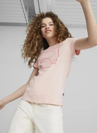 Graphics She Moves Up T-Shirt