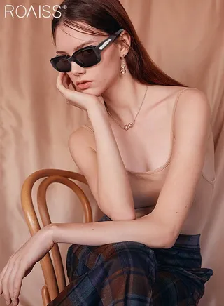 Women's Polarized Rectangle Sunglasses UV400 Protection Sun Glasses with PC Frame Fashion Anti-glare Sun Shades with Glasses Case 55mm Black 