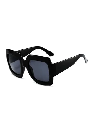 Stylish Oversized Square Sunglasses for Women,Durable, UV Protection, Trendy Eyewear, High-Quality Glasses, Fashionable Eyeglasses, Classic Shades, Designer Eyewear 