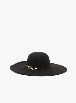 Buckle Detailed Hat