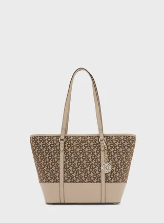 Bryant Park Shoppers & Totes Bags