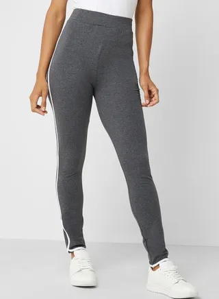 Contrast Side Paneled Leggings 