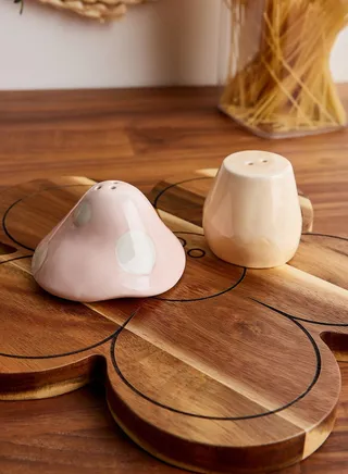 Novelty Shakers