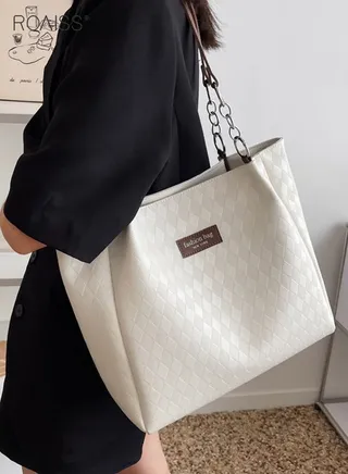 Large Capacity PU Leather Shoulder Bag Fashionable Versatile Diamond Patterned Tote Bag Zipper Opening Closing Design Handbag 