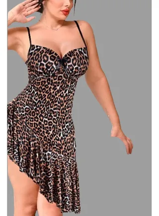 lingerie dress Tiger, made of soft cotton, with a ruffled train that is long on one side and short on the other. 