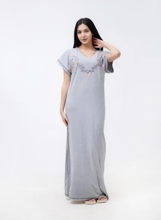 Distinctive nightgown 