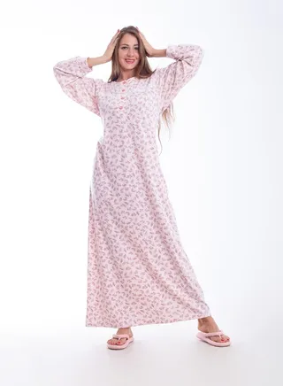 Distinctive nightgown 