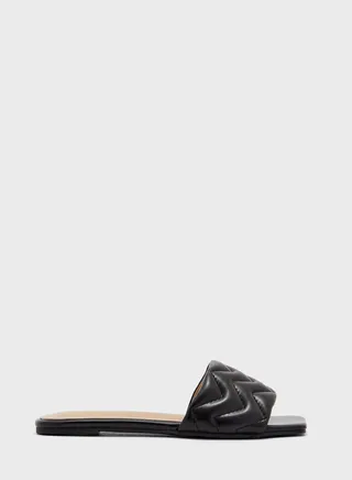 Zig Zag Stitch Puffy Flat Sandal 