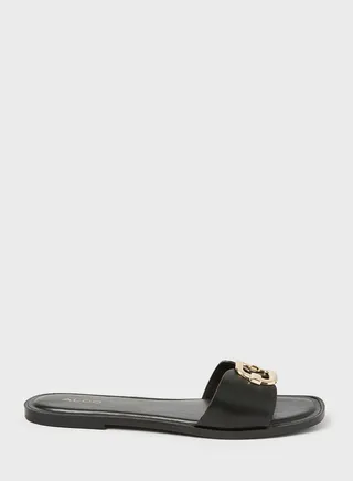 Glaeswen Flat Sandals 