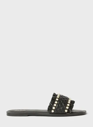 Arilith Flat Sandals 