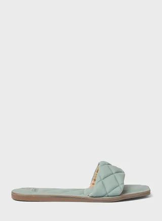 Buffy Quilted Flat Sandals 