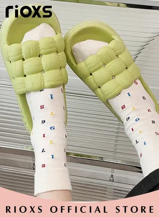 Women's Cloud Slippers Braided Straps Sandals Non-Slip Quick Drying Open Toe Slippers Super Soft Sole Sandals For Outdoor Or Indoor Use 