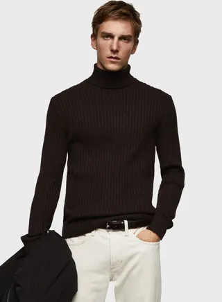 Turtle Neck Knitted Sweater