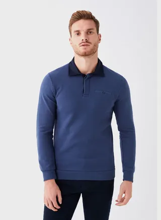 Essential Sweatshirt