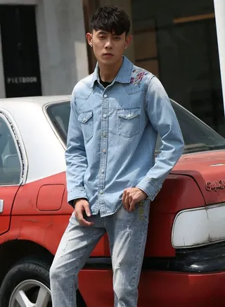 2022 New Embroidered Denim Jacket 