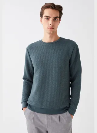 Essential Crew Neck Sweatshirt
