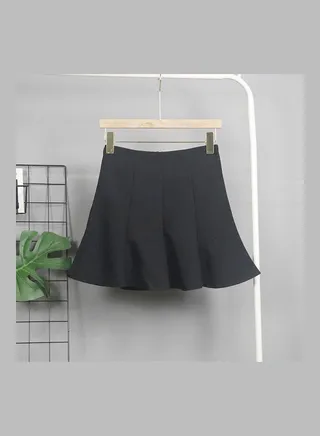 Large Hem Flouncing Skirt Black 