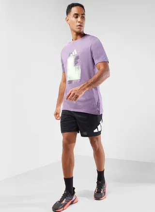 Train Essential Logo Shorts