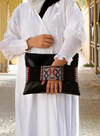 pouch with a sadou grip 