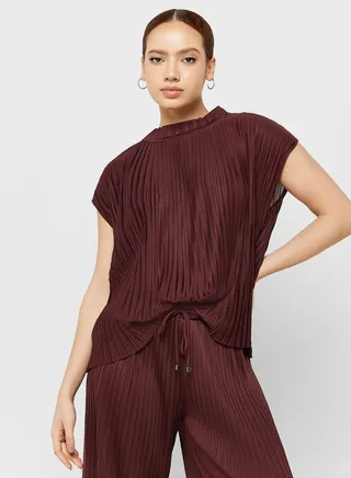 Crew Neck Pleated Top 