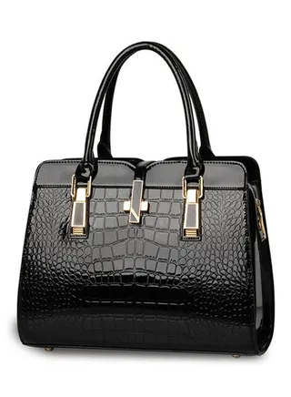 Alligator Pattern Shoulder Bag Black 