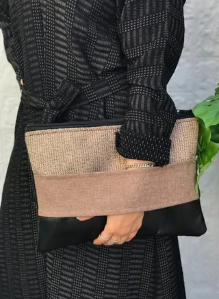 checkered pouch 