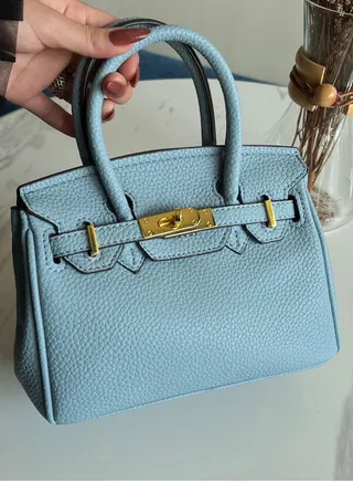 Hand and shoulder bag 