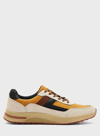 Casual Sneakers