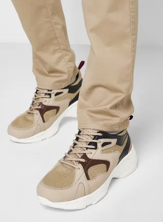 Chunky Sole Light Weight Sneakers
