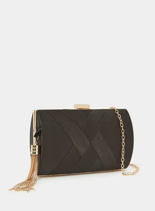 Criss Cross Chain Tassel Clutch Bag