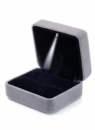 Velvet Ring Box, Engagement Ring Box Earrings Square Ring Case For Proposal Wedding Ceremony Birthday Anniversary ​With LED Light Jewelry Display Gift Box for Proposal, Engagement, Wedding 