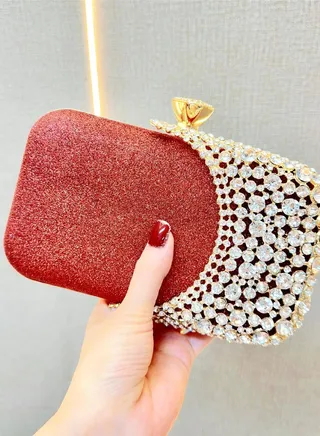 Minimalist And Fashionable Dinner Bag 