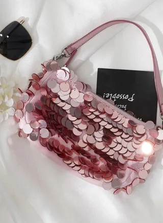 Minimalist And Fashionable Dinner Bag 