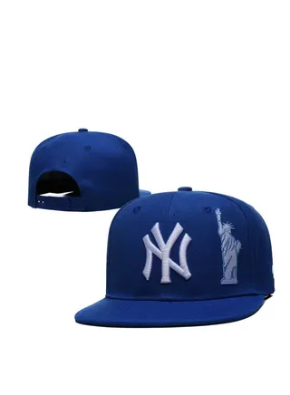 NEW ERA Enduring Comfort Baseball Hat: Timeless and Fashionable Headpiece for Lasting Wearability 