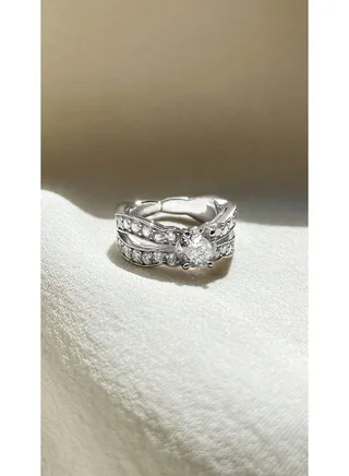 Zircon Stone Fancy Ring 
