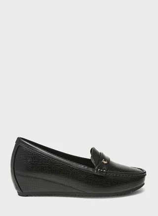 Flat Moccasins