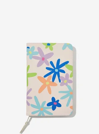 Off The Grid Travel Wallet 