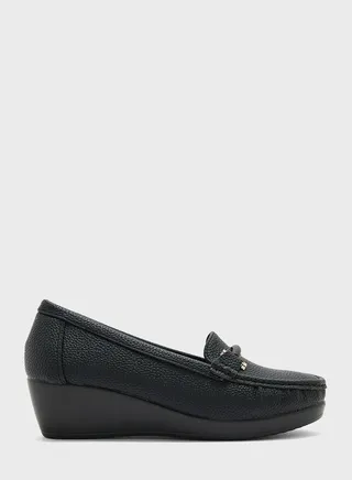 Round Shape Flat Moccasins 