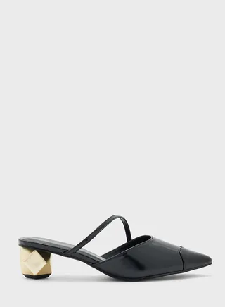 Pointed Toe Mid Heel Pumps