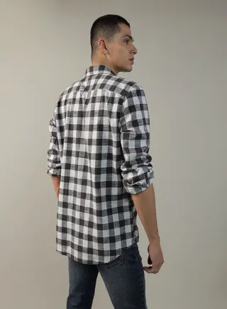 AE Plaid Poplin Button-Up Shirt 