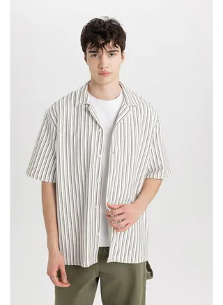 Man Relax Fit Apache Neck Woven Short Sleeve Shirt 